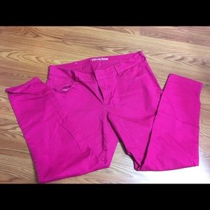 New OLD NAVY PLUS Fuchsia ROCKSTAR SKINNY JEANS.